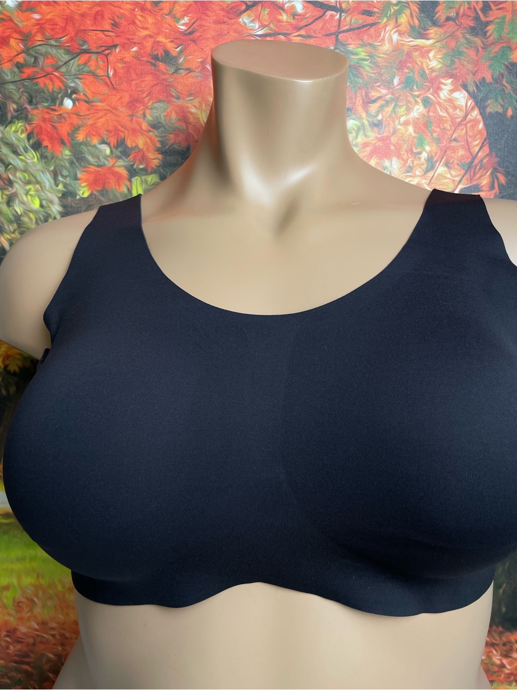Knix Seamless Wireless Scoop Bra  Black
